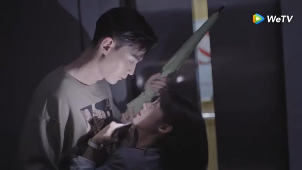 الطبيب ون يرعبها بمنتصف الليل مقطع من الحلقة 5 مسلسل حظي الصغير