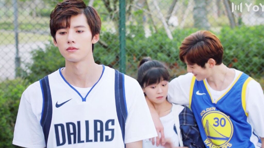 كيف تجرؤ على الاقتراب منها 😠😠😠 اعلان الحلقة 3 ( عزبــاء محترفــة ) مترجم