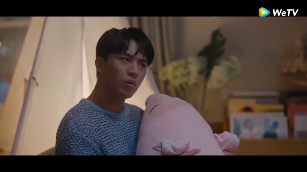 لطافة زي يي وهو ثمل | مقطع من الحلقة 17 منتصف الصيف مليء بالحب