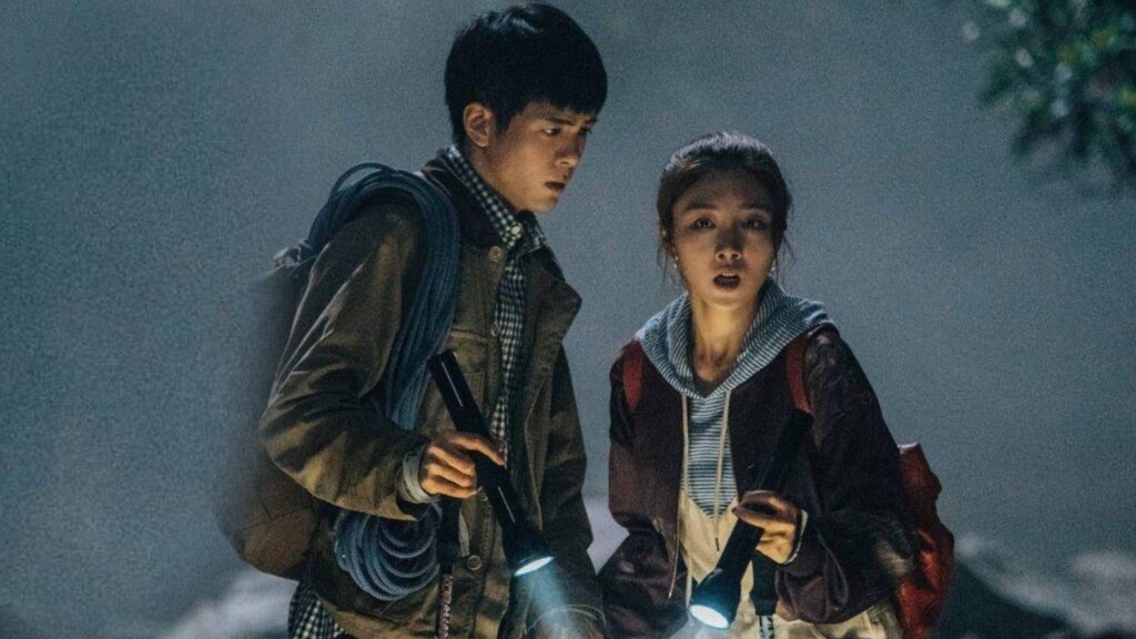 يدخلان الغابة المظلمة للبحث عن صديقهما الضائع ( رحلـة خلال الليل ) مترجم