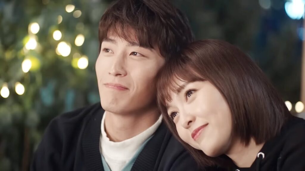 يعدها حبيبها بأنه سيعوض معاناتها ويكون محل ثقتها فيه ويحقق المستقبل الذي تعرفه❤️مشهد من "أراك ثانية"