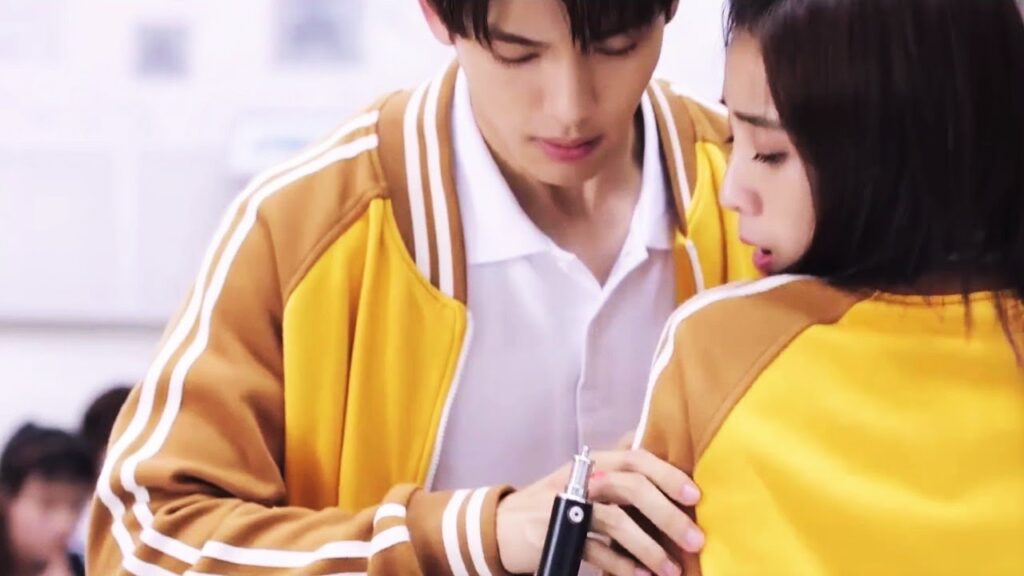 انها فتاتي انا لن اسمح لك بالاقتراب منها ابدا 😏😏😏