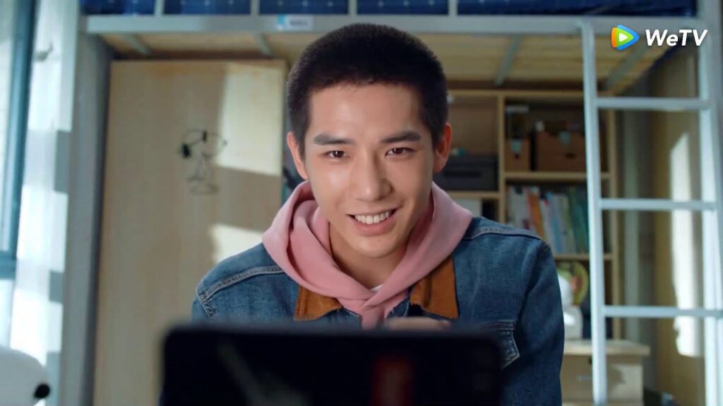 يعود إلى الجامعة ليتمرن|مقطع من الحلقة 20 الحب إلى الأبد