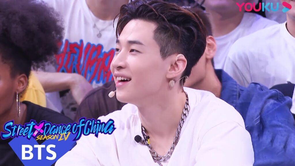 أعطى رئيس الفريق ليو شيان هوا اللطيف التشجيع الأفضل لمتسابقين رقص وانسجم مع المتسابقين جيدا|YOUKU أعطى رئيس الفريق ليو شيان هوا اللطيف التشجيع الأفضل لمتسابقين رقص وانسجم مع المتسابقين جيدا|YOUKU