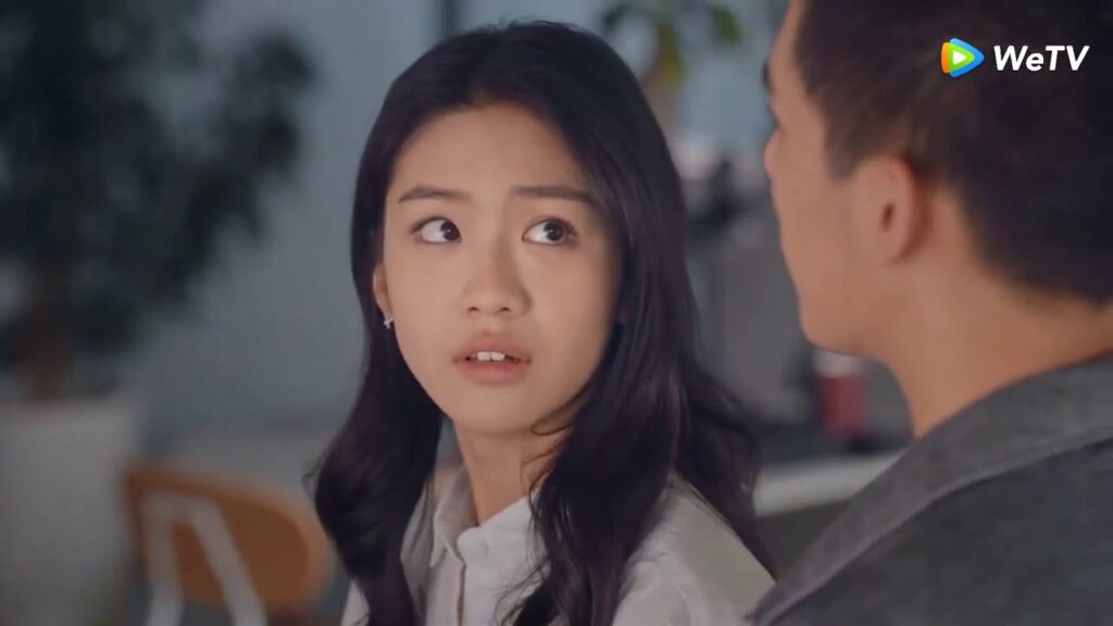 جيانج تشين هان يشعر بالغيرة ويغضب | مقطع من الحلقة 15 الحب إلى الأبد