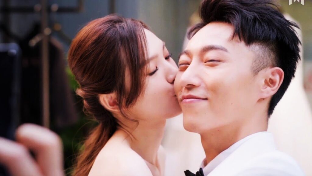 هل ابدو جميلة في ثوب الزفاف هذا ؟ ( عُـد نجومـك المحظـوظة )