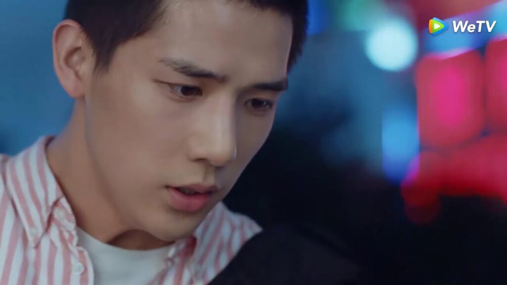 يعترف لها بحبه عبر الإنترنت|مقطع من الحلقة 10 الحب إلى الأبد