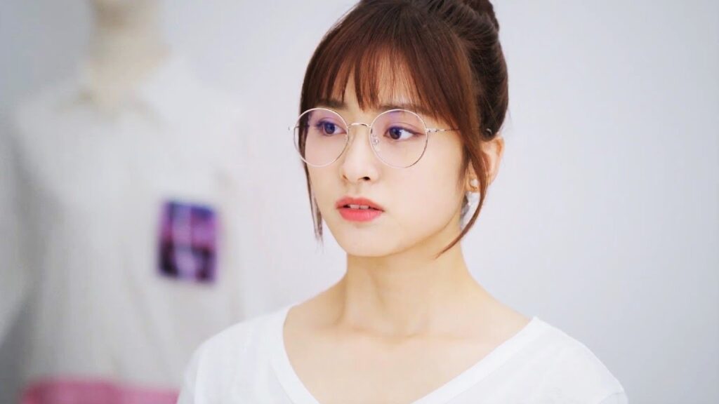 لا تقتربي من ابني بعد الآن , فهمتي ؟ (عُـد نجومـك المحظـوظة | Count Your Lucky Stars) مترجمة 🌟