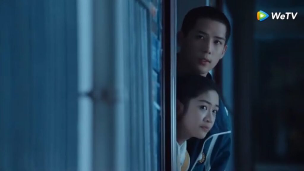 يسرقان كمبيوتر في منتصف اليل ! مقطع من الحلقة مسلسل الحب إلى الأبد