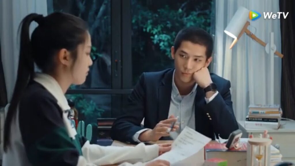 ذلك الشاب الوسيم هو معلمها ؟ مقطع من الحلقة 2 مسلسل الحب إلى الأبد