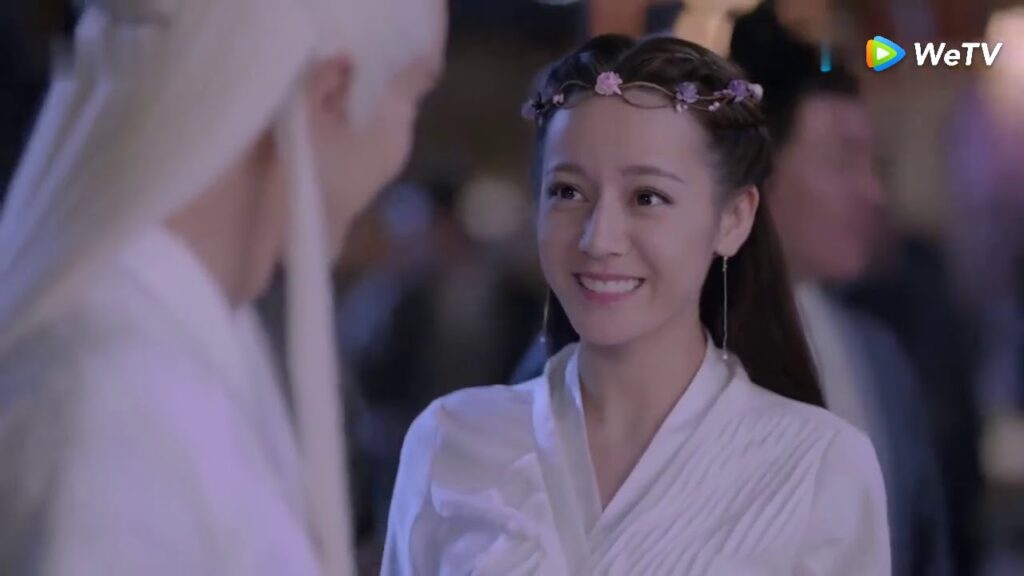 الفتيات يتصارعن على الإمبراطور مقطع من الحلقة 44 حلم الحب الأبدي