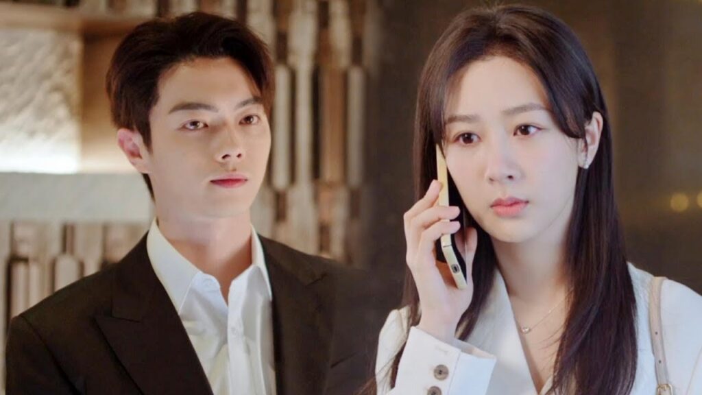 يشتري رئيسها المستبد هدية سرًا لدعمها ولكنه أراد السخرية منها بلؤم😥مشهد من "حكاية مبهجة"