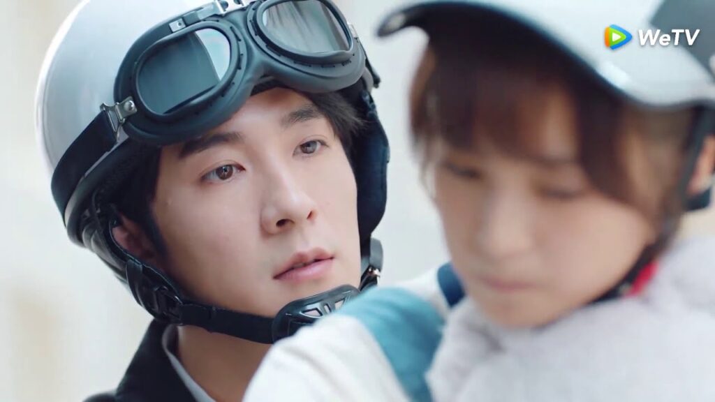 رومانسية على الموتوسيكيل مقطع من الحلقة 9 سأكون معك رومانسية على الموتوسيكيل مقطع من الحلقة 9 سأكون معك