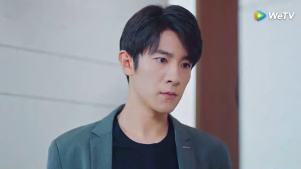 يمسك بها في الغرفة و يقوم بطردها|مقطع من الحلقة 6 مسلسل سأكون معك