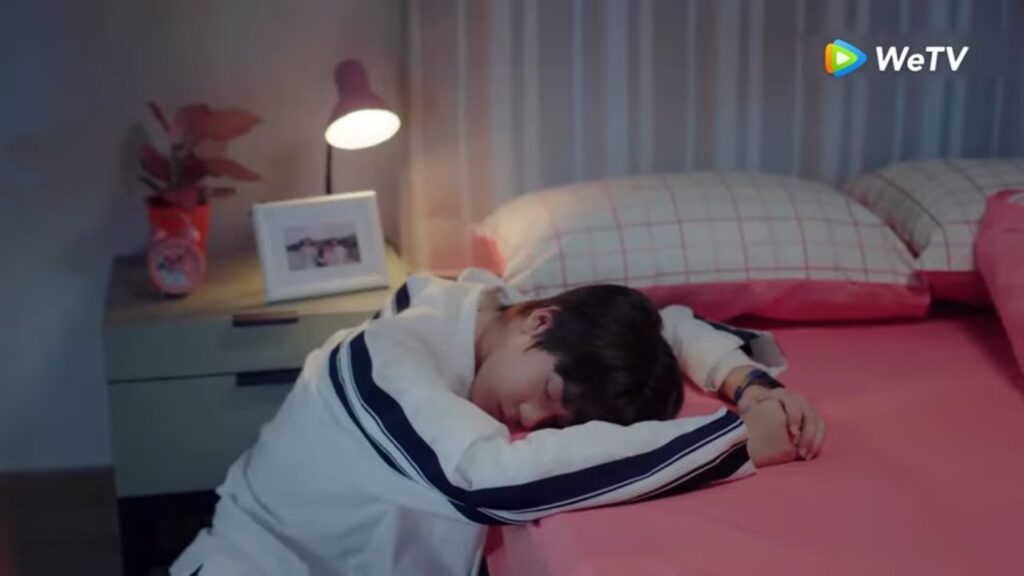 شياو فينغ تترك مو يون و تغادر المنزل|من الحلقة 11 مسلسل حب أول عذب