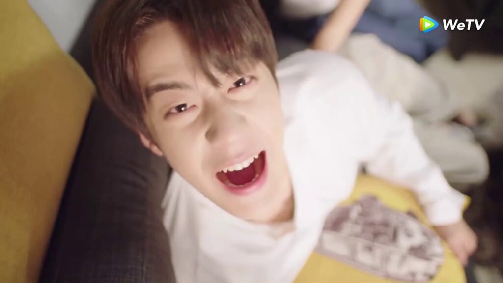 سو مو يون يخاف القطط ! مقطع مضحك من الحلقة 7 مسلسل حب أول عذب