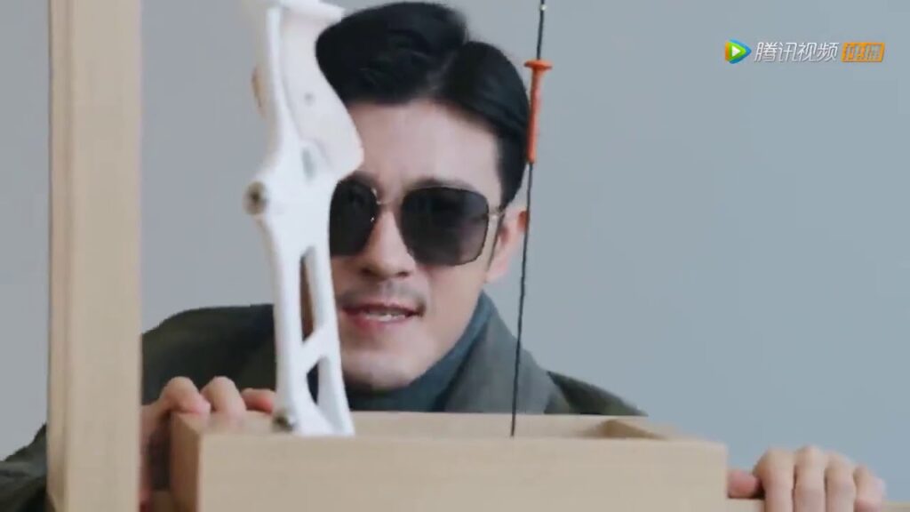 يراقبها من بعيد | مقطع من الحلقة 9 مسلسل مواعدة في المطبخ