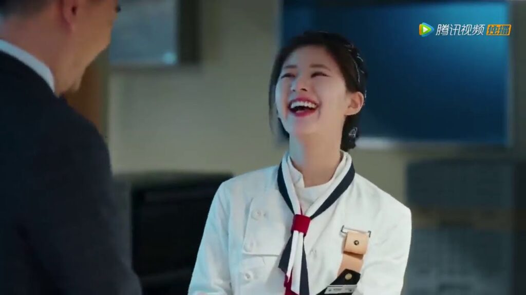 السيد لو وتحدي النبيذ الأحمر | مقطع من الحلقة 2 مسلسل مواعدة في المطبخ السيد لو وتحدي النبيذ الأحمر | مقطع من الحلقة 2 مسلسل مواعدة في المطبخ