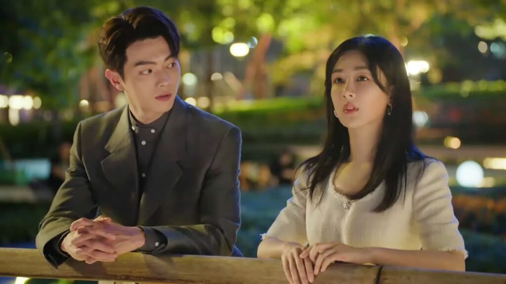 حب أمها القسري يجبرها على الهرب من المنزل وبمجرد خروجها تجد رئيسها البارد أمامها😇مشهد"حكاية مبهجة"