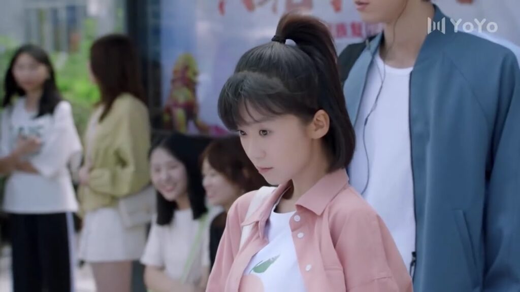 تصبح معلمة للأطفال لكن لا احد يسمع كلامها  ( عزباء محترفة )