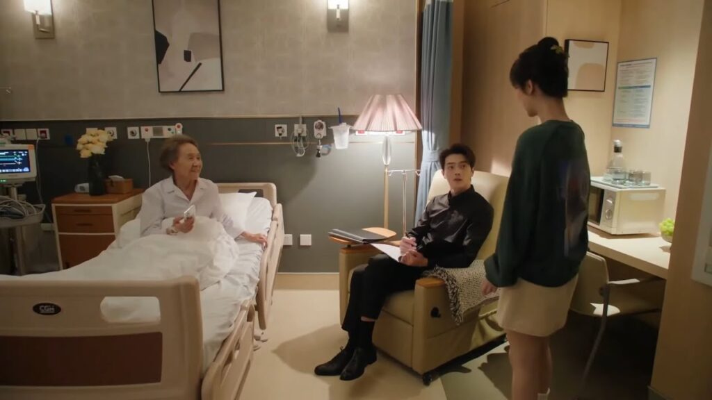 تؤدبه الجدة بعدما اكتشفت سره وبكلامها تجبره يشعر بالسوء عليها ويغير طريقة تفكيره😇مشهد"حكاية مبهجة"