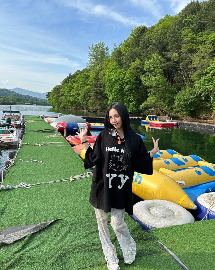 240430 تحديث تشايونغ على الانستقرام - "🌳"