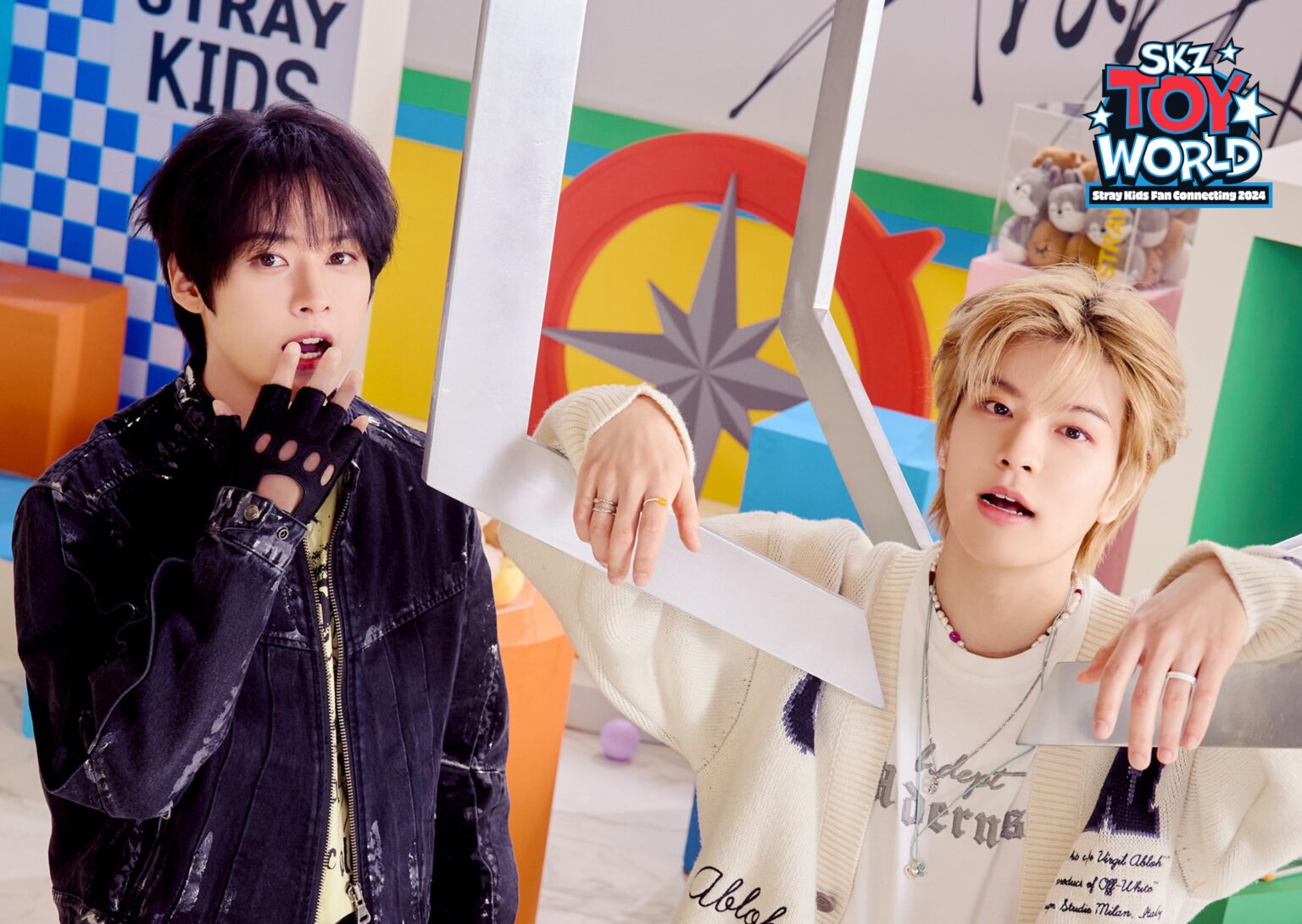 240424 Stray Kids Fan Connecting 2024 "SKZ TOY WORLD" @ Belluna Dome - D-3 (Lee Know & Seungmin)