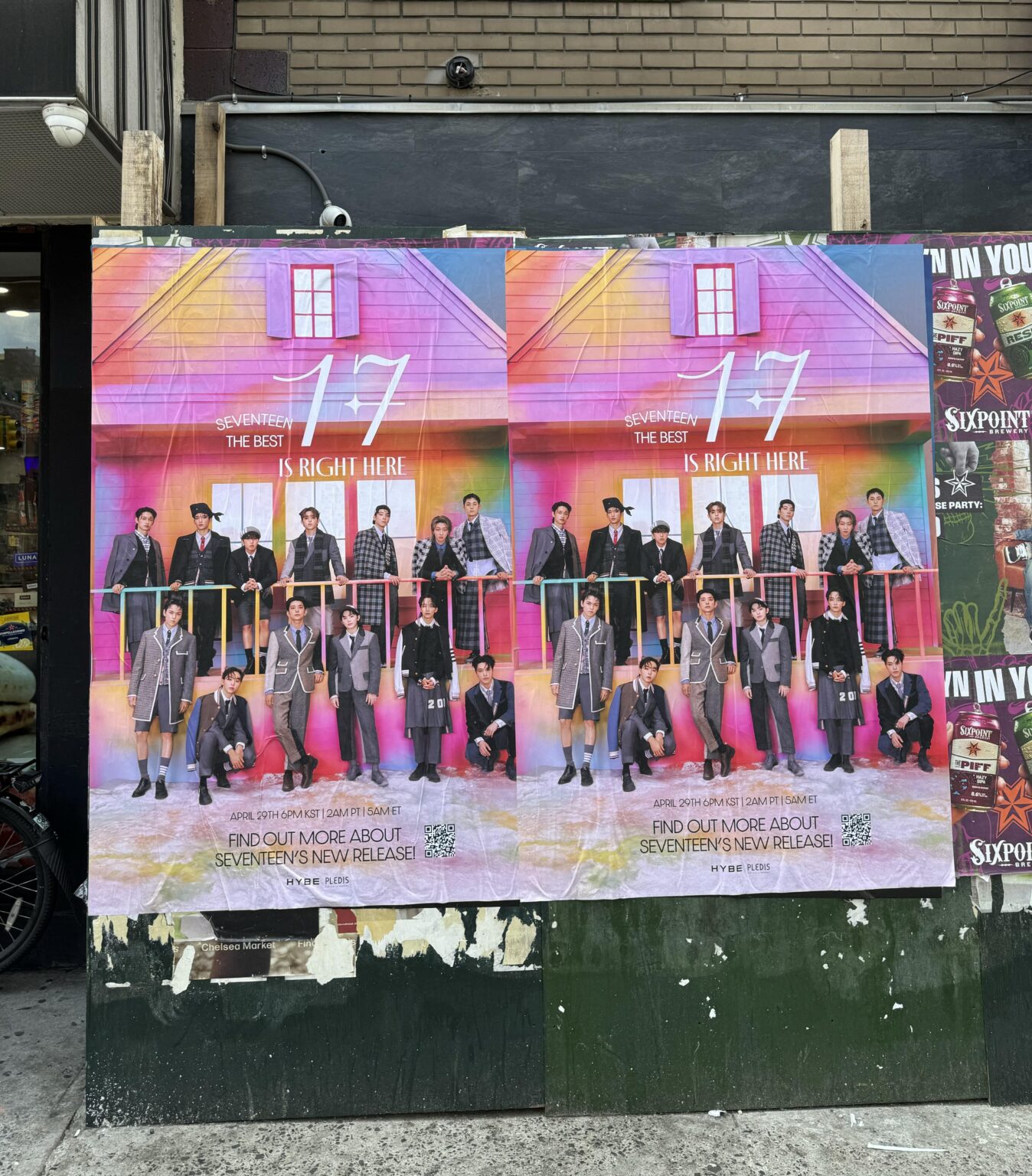 تم رصد الملصقات الترويجية للألبوم في مدينة نيويورك اليوم!