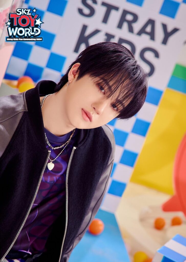 240422 Stray Kids Fan Connecting 2024 "SKZ TOY WORLD" @ Belluna Dome - D-5 (Changbin، Hyunjin، Felix، IN)