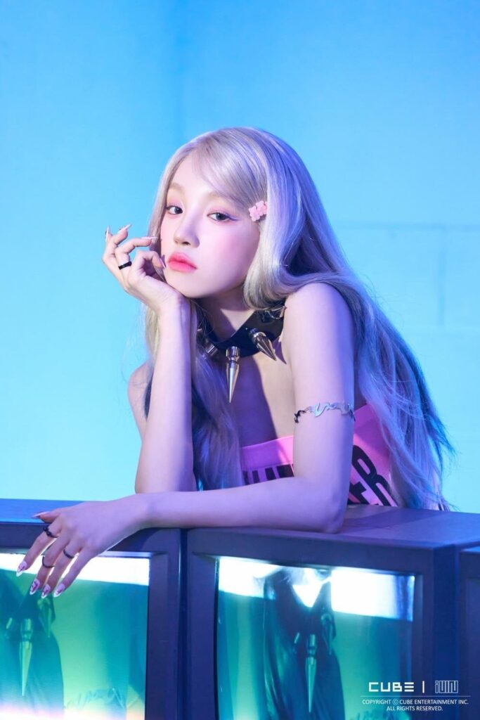 240427 ألبوم Yuqi المصغر الأول 'YUQ1' التقطت الصور خلف الكواليس (Naver Post)