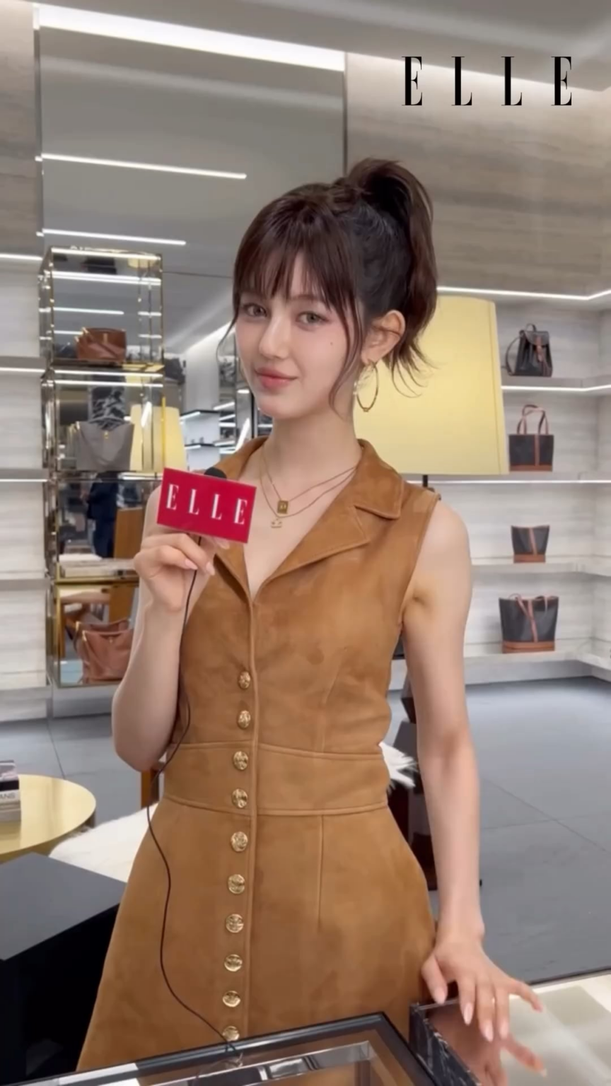 240423 مقابلة ELLE Japan مع دانييل في Celine's Taipei Boutique 101