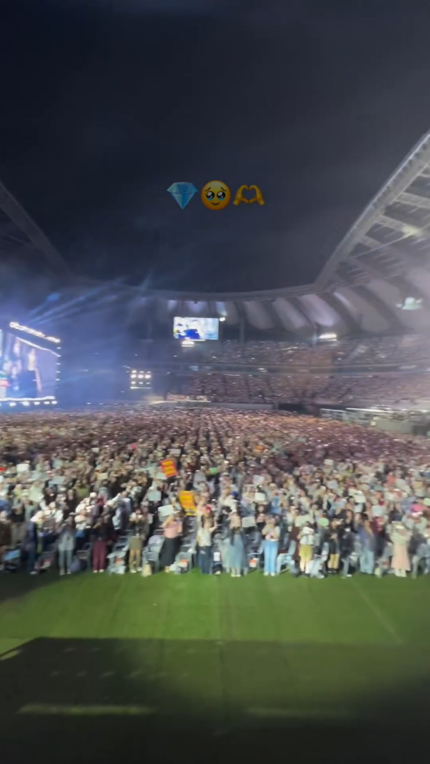 240428 تحديث قصة The8 على الانستقرام