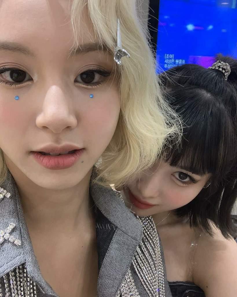 "معك" يحتوي على أفضل الجوانب "ب" في أي ألبوم مزدوج