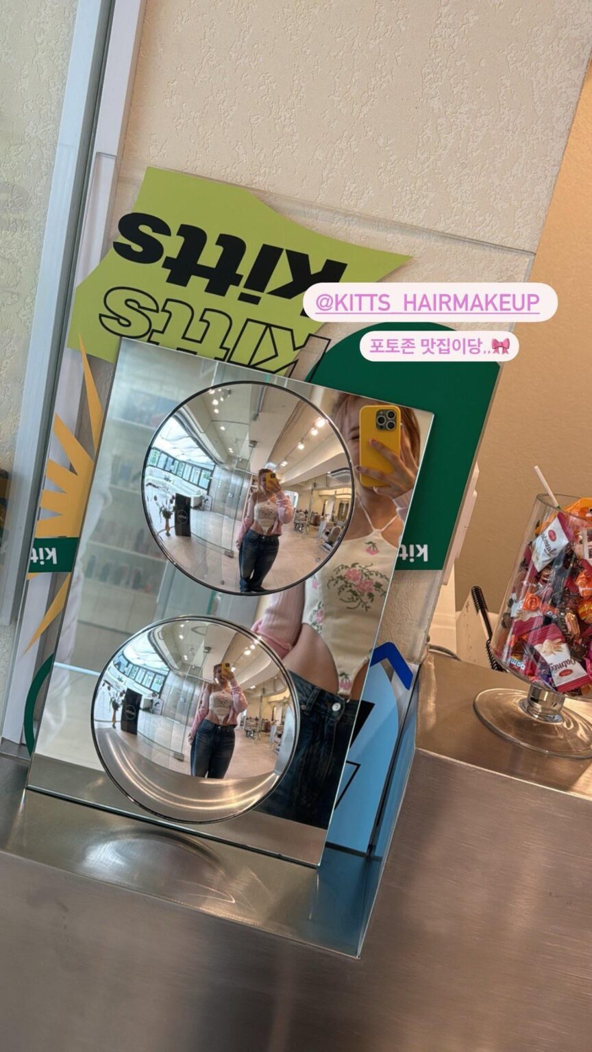 240429 تحديث قصة نايون على الانستقرام - "@KITTS_HAIRMAKEUP هذا مطعم رائع لمنطقة التصوير،،🎀"