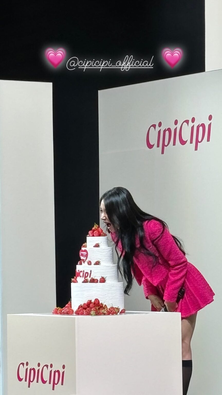 240420 - تحديث قصص تشايونغ على الانستقرام: Chaeyoung x CipiCipi (مع Wonjungyo)