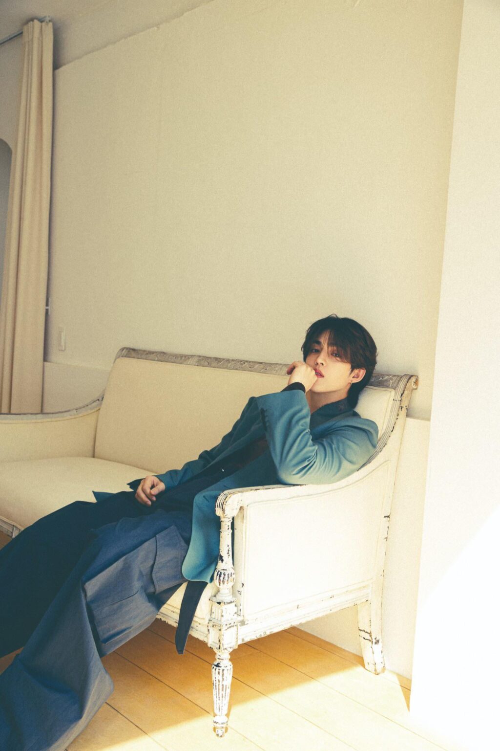 240421 S.Coups لمجلة SPUR (عدد يونيو 2024 - صورة B-cut 3)