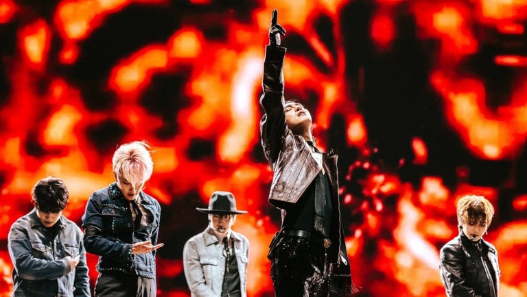 240422 Kpopmap: ATEEZ في أسبوع كوتشيلا الثاني كان طقوسًا للحب وصرخة حرب في نفس الوقت