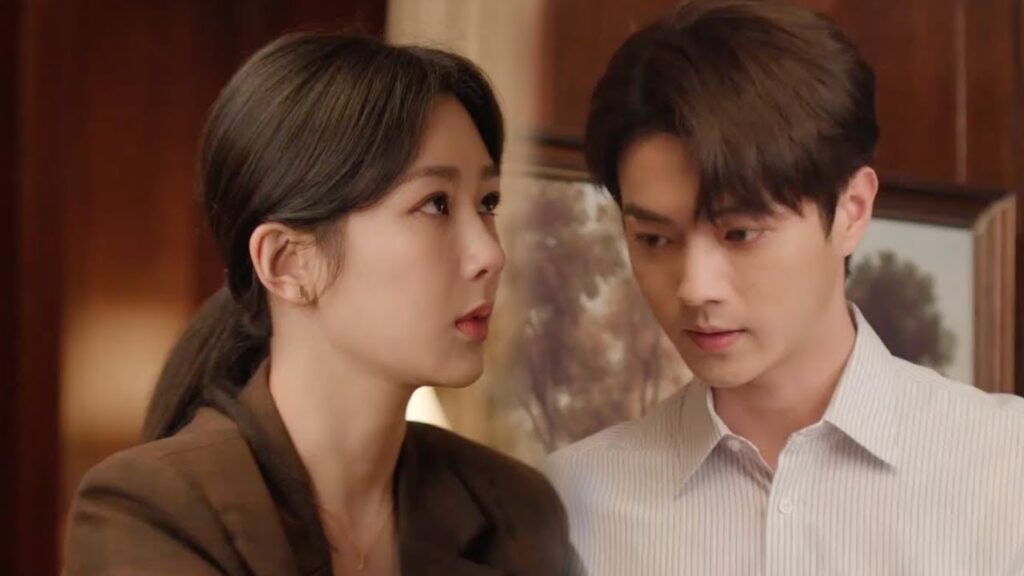 تتهمه فتاته بأنه تسبب في تدمير عملها ولكنه يتمكن من إثبات براءته وحمايتها😣مشهد من "حكاية مبهجة"