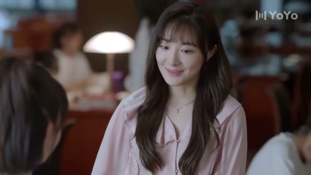 تنفـي مواعدتـها له لكي لا تحزن زميلتها التي تحب حبيبها  ( عزباء محترفة )