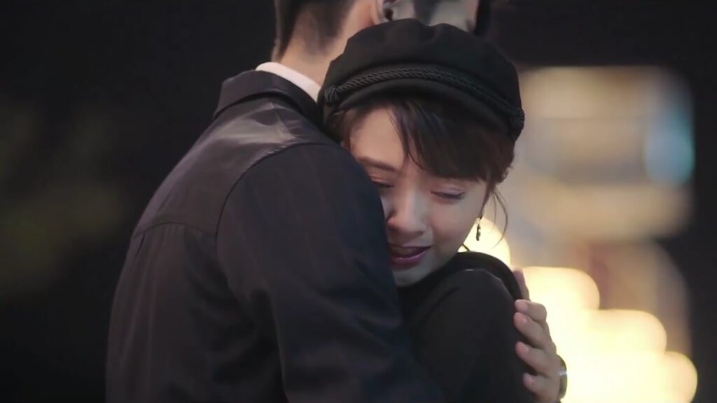 تتفـهم حبيبـها الذي يحاول اصلاح علاقتـها بصديقـه المقرب ( حبيبتـي )