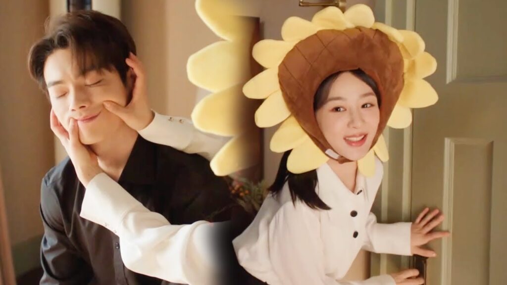 تتسلق الجدار لتهدئة حبيبها ولكن والدتها تقتحم المكان فجأة وكادت أن تكشف علاقتهما❤️مشهد “حكاية مبهجة” تتسلق الجدار لتهدئة حبيبها ولكن والدتها تقتحم المكان فجأة وكادت أن تكشف علاقتهما❤️مشهد "حكاية مبهجة"