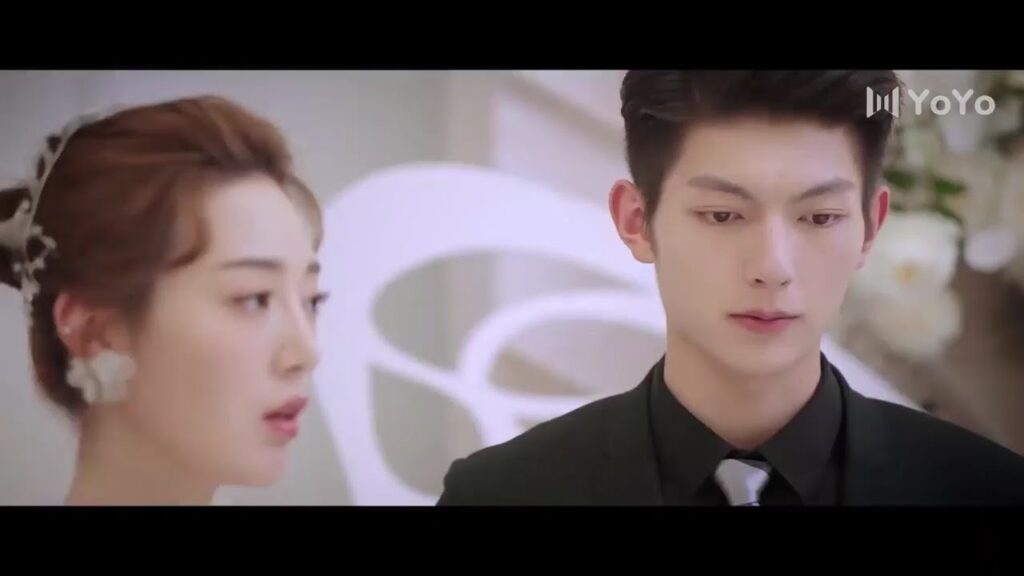 تحرج حبيبـها و تسأله متى سيتقدم لها امام اصدقائه  ( حبيبتـي )