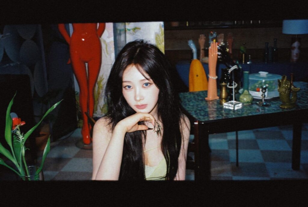 240502 تحديث aespa على تويتر مع جيزيل وكارينا - 🛸sɐuɔS ɝɥʇ puı̣ɥƆꓭ ɥpoƆ ɥɔunɐꓶ 'uoppɃɐɯɹⱯ' ɐdsɝɐ (رمز إطلاق 🛸 aespa 'Armageddon' خلف الكواليس)