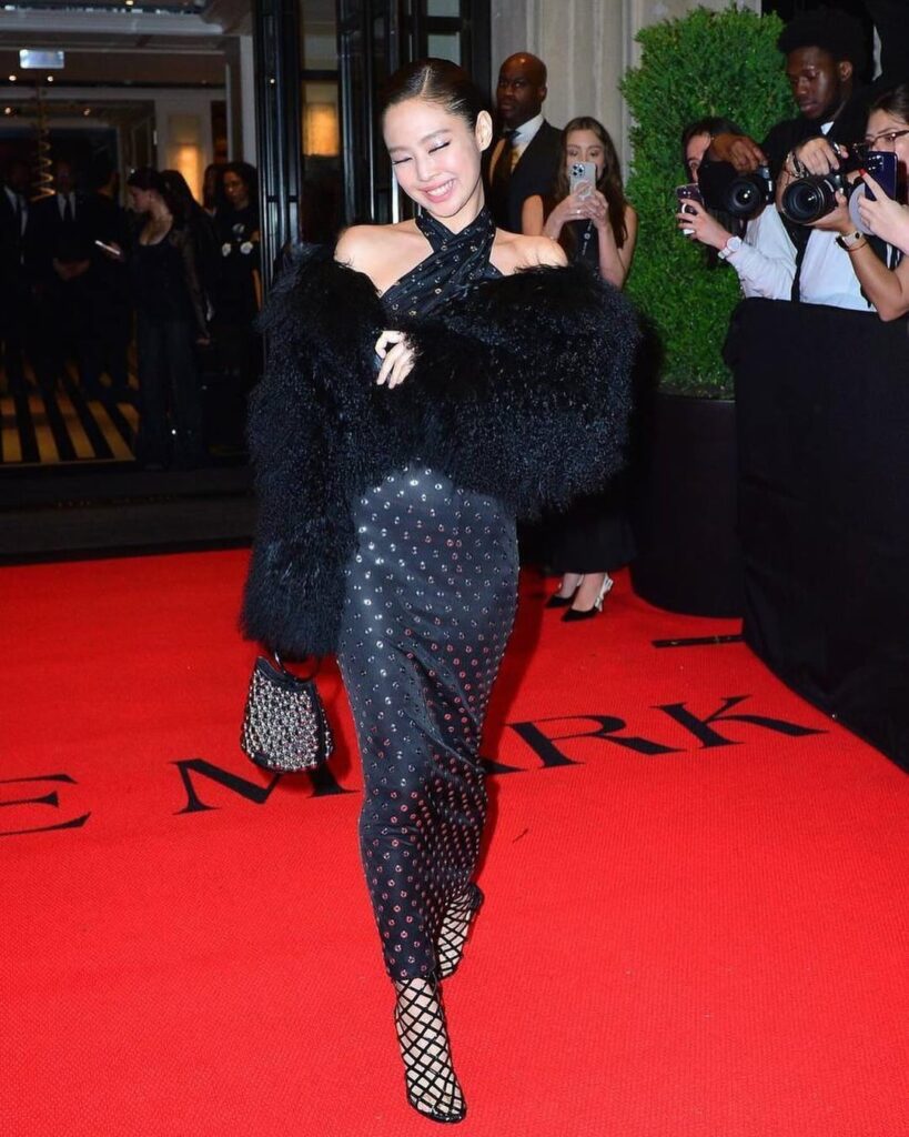 جيني في حفل ما بعد حفل Met Gala 2024