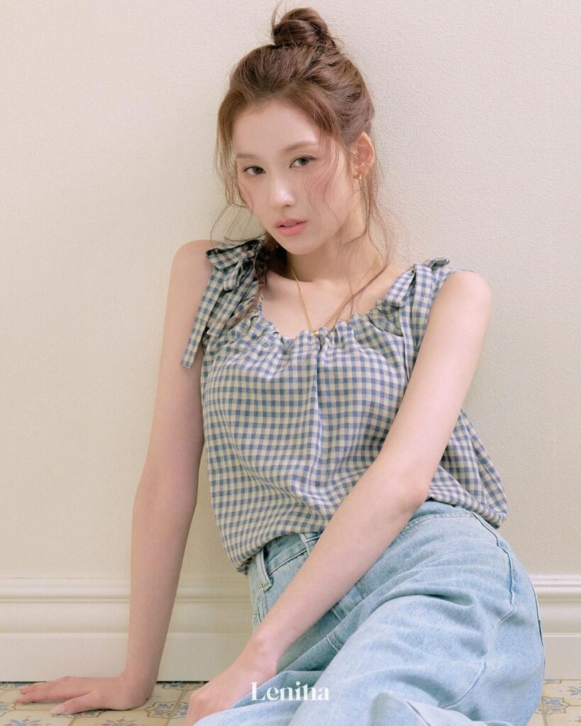 240507 تحديث انستقرام لينينا سيول - مجموعة سانا 24 الصيفية "Mon cher, My Summer"