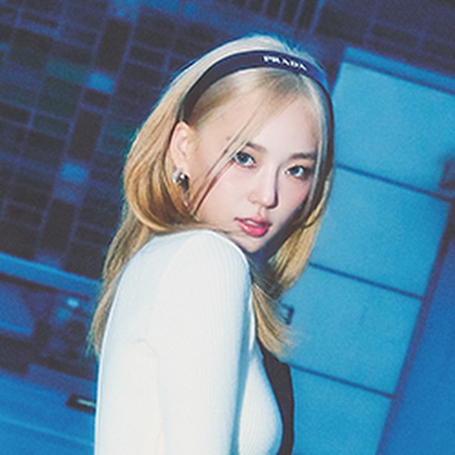 افتتحت CLC Jang Yeeun قناة على اليوتيوب افتتحت CLC Jang Yeeun قناة على اليوتيوب