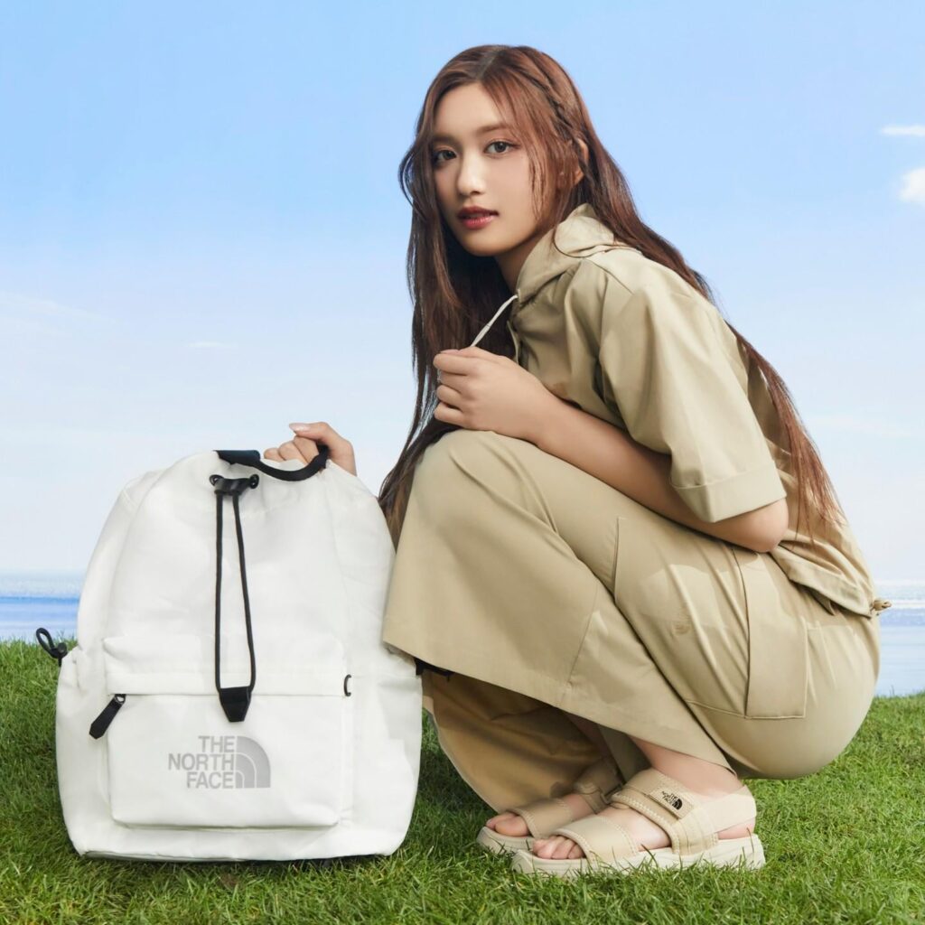 240502 IVE Leeseo لـ The North Face Bonney Multi-pack