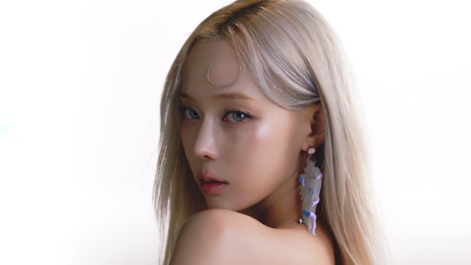 240507 aespa - الألبوم الأول: Armageddon (فيديو تشويقي Superbeing رقم 1 - الشتاء)