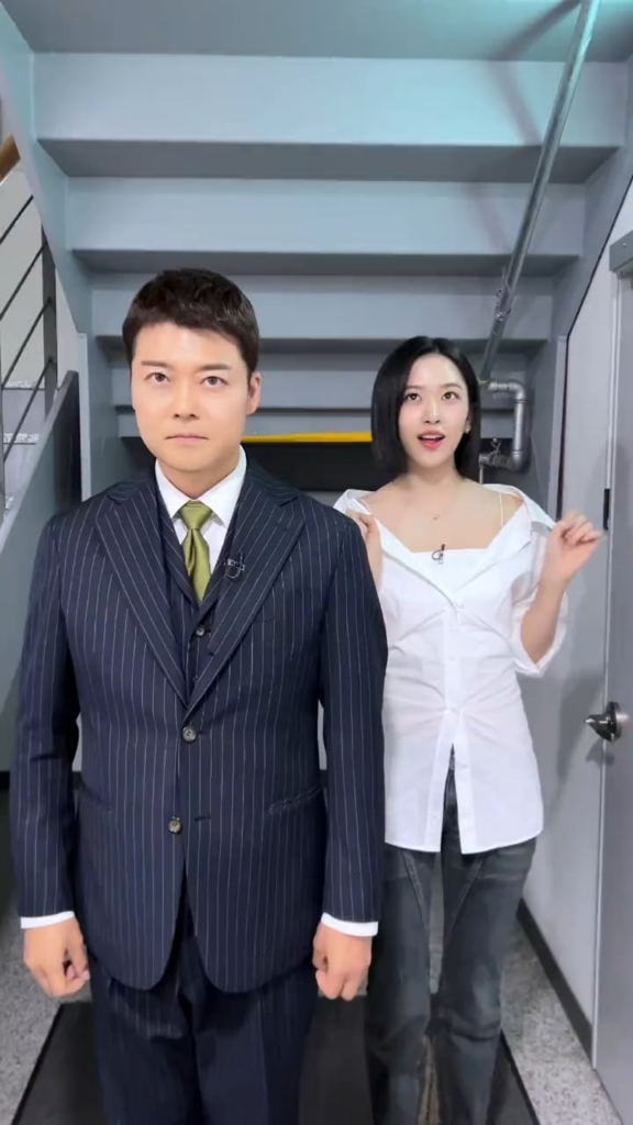 240509 تحديث TikTok الرسمي لـ IVE مع Yujin - HEYA (تحدي الرقص مع Jun Hyun Moo)