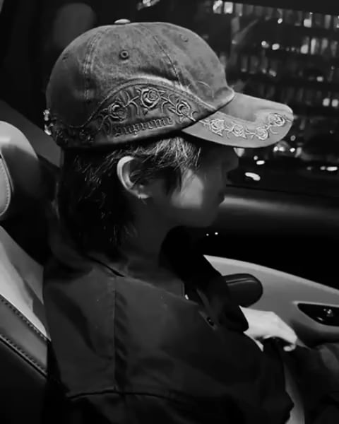 240502 تحديث هان على الانستقرام